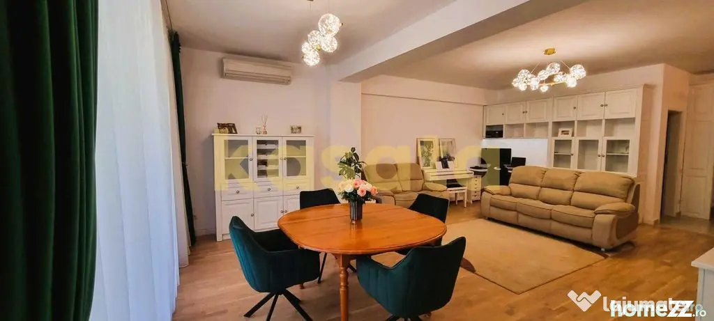 Apartament spațios cu 4 camere de închiriat în zona Av...