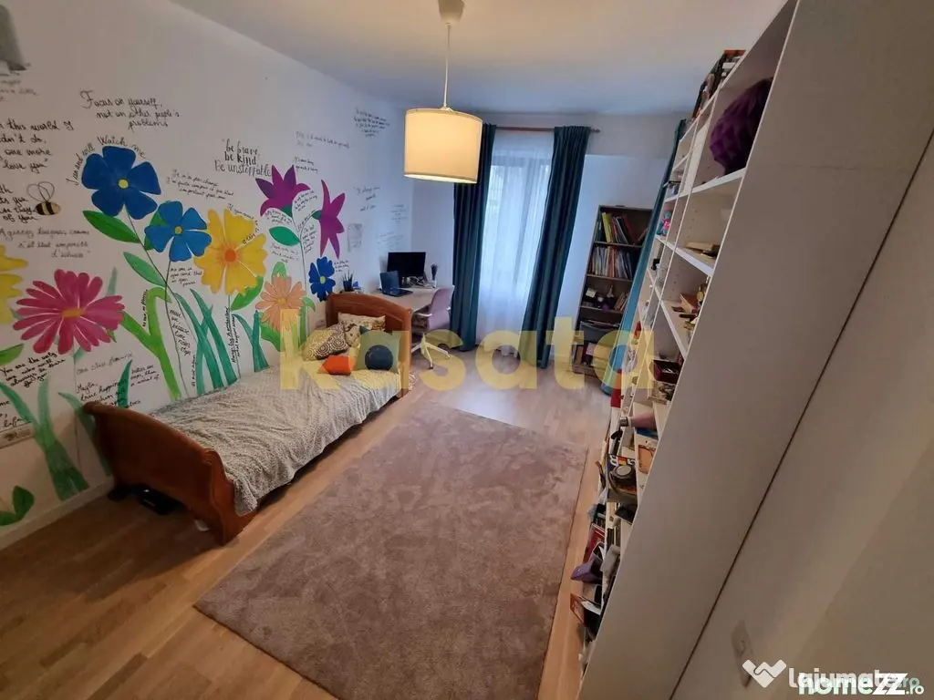 Apartament spațios cu 4 camere de închiriat în zona Av...
