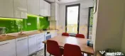 Apartament spațios cu 4 camere de închiriat în zona Av...