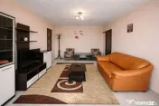 Apartament decomandat cu 3 camere, zona Cetate 