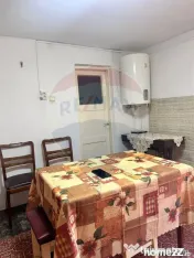 Casă / Vilă cu 4 camere de vânzare în zona Gheorghe Doja 