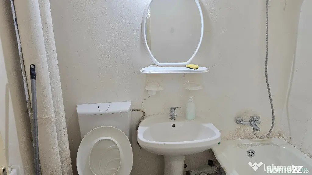 Vand apartament 2 camere decomandat in Deva, zona Gojdu, etaj 1,