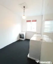 Apartament 3 camere de vanzare in zona Inel II 