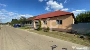 Casă de vânzare în comuna Sâmbăta, județul Bihor 