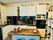 Apartament cu 2 camere, 56mp, balcon 6mp, parcare inclusa, l 