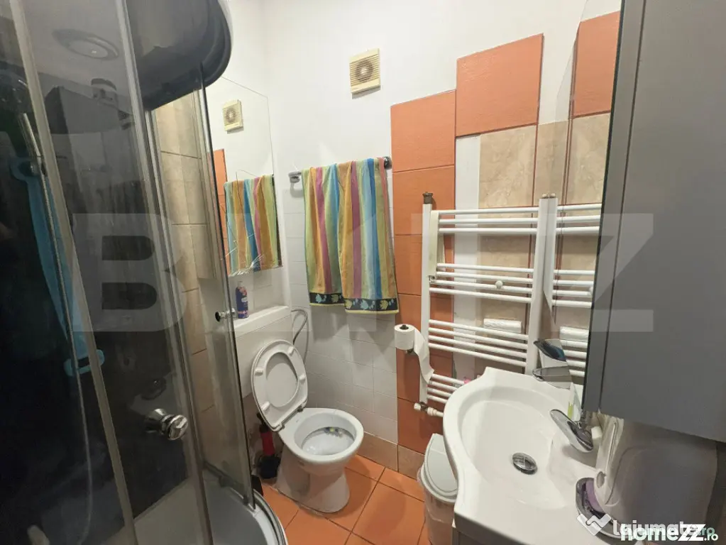 Apartament 4 camere, 115 mp - zona Zăvoi