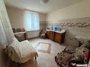 Vila P 1 de in Petresti - Crang 