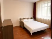 Apartament cu 3 camere decomandat de vânzare, etaj 1-Zona C 