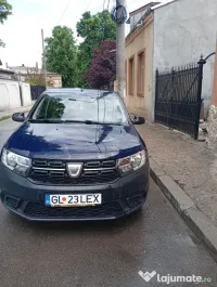 Vând Dacia Logan 