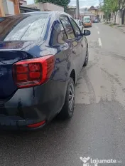 Vând Dacia Logan 