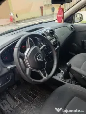 Vând Dacia Logan 