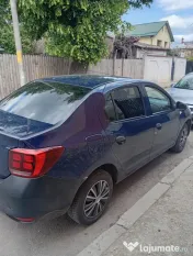 Vând Dacia Logan 