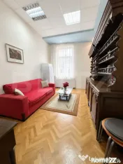 Apartament elegant cu 3 camere, situat ultracentral, la etaj 