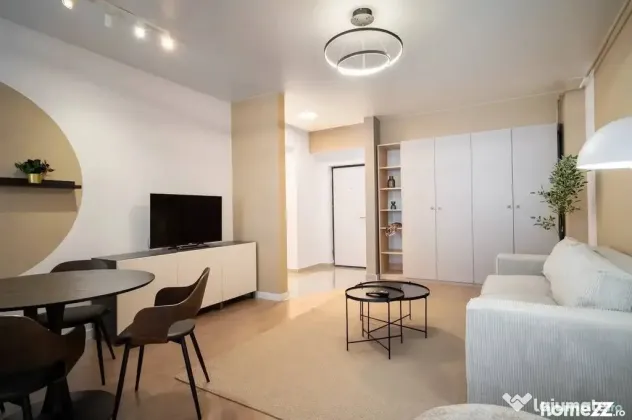 Apartament 2 camere – Vanzare - Mobilat cu Designer –...