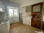 Apartament deosebit --Bd. Dacia,2 camere, renovabil, surprin 
