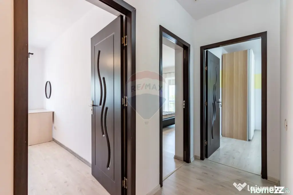 Casă / Vilă de vanzare cu 4 camere in Tunari, langa pad...