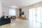 Casă / Vilă de vanzare cu 4 camere in Tunari, langa pad... 