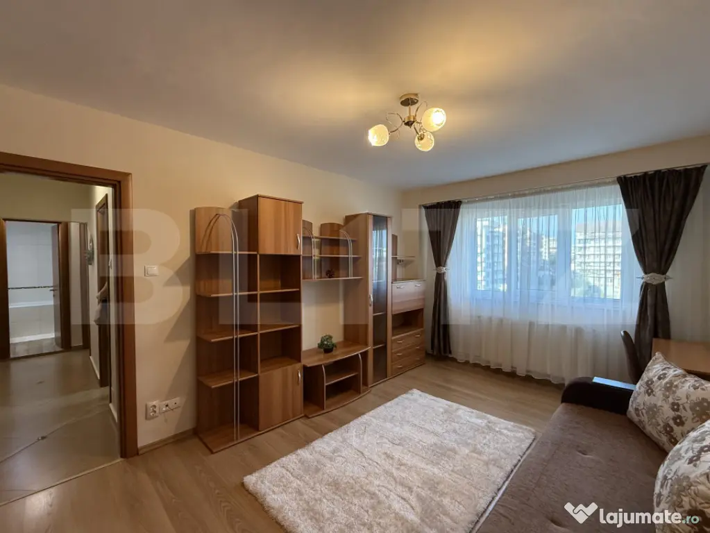 Apartament cu 2 camere complet decomandat, proaspat renovat