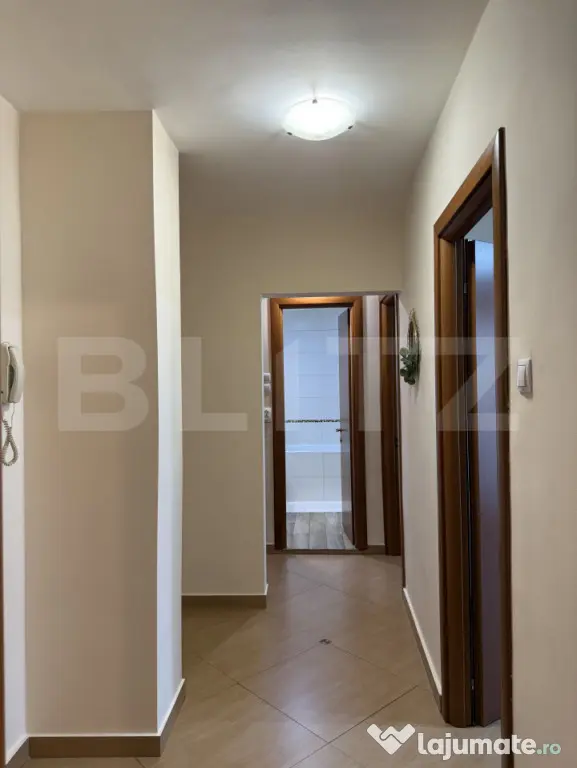 Apartament cu 2 camere complet decomandat, proaspat renovat