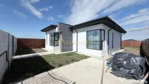 Casa Individuala - 3 camere - 2 bai - 375mp teren