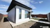 Casa Individuala - 3 camere - 2 bai - 375mp teren 