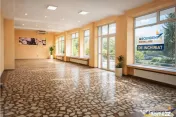 Spatiu comercial vitrinat,dublu acces,257 mp,disponibil si j 