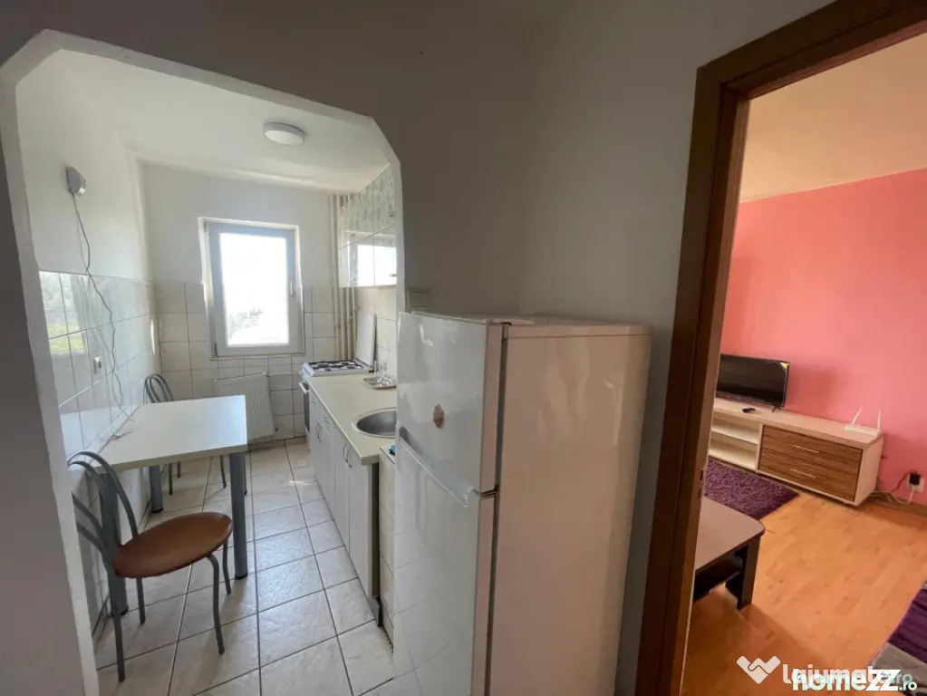 Apartament cu 2 camere, pretabil regim hotelier, Craiovita,