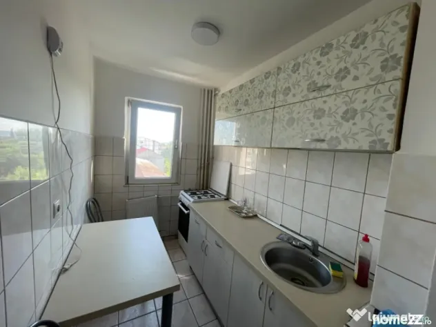 Apartament cu 2 camere, pretabil regim hotelier, Craiovita,