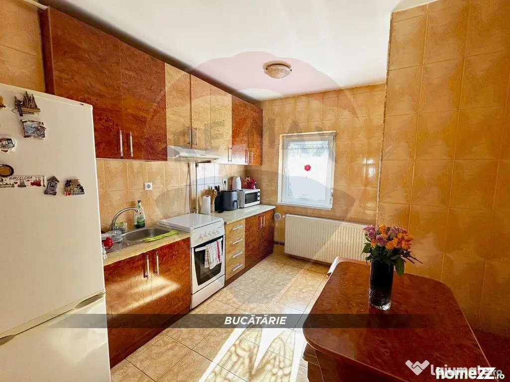 Apartament cu 2 camere de închiriat - Petru Rareș -