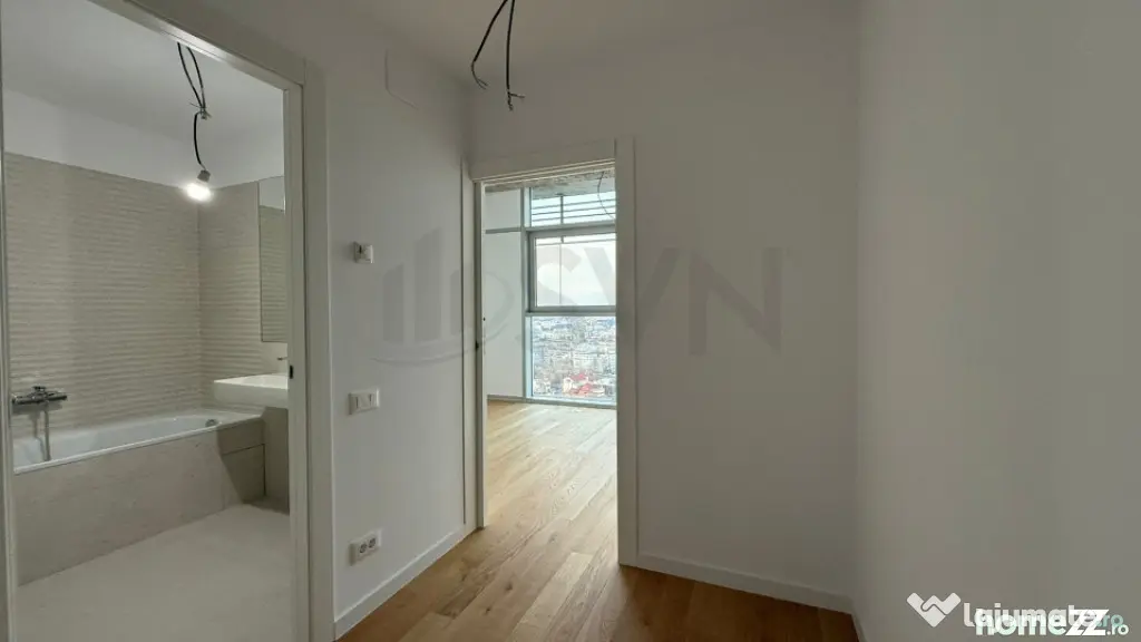Apartament cu 4 camere UpSite etaj 15