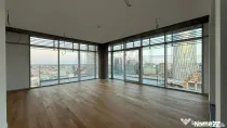 Apartament cu 4 camere UpSite etaj 15