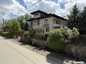 Teren intre vile Academia Ecvestra Mogosoaia 
