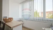 Apartament cu 2 camere de vânzare pe str Zorilor, vedere...