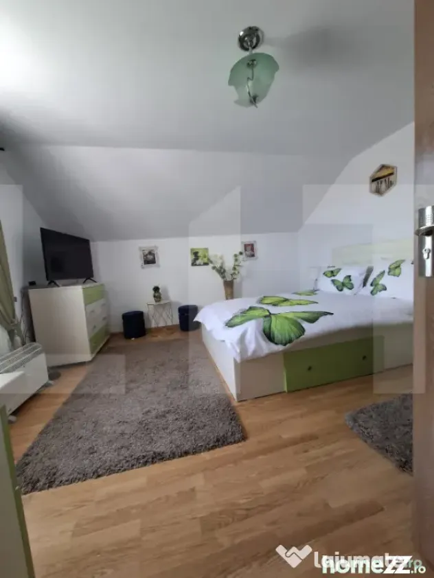Vilă spațioasă – 300 mp utili, teren 4600 mp, DN în B