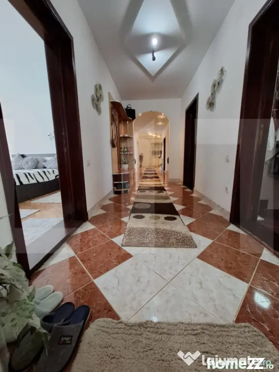 Vilă spațioasă – 300 mp utili, teren 4600 mp, DN în B