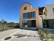 VILA PE LAC l 5 Camere l Complex Rezidential l De vanzare 
