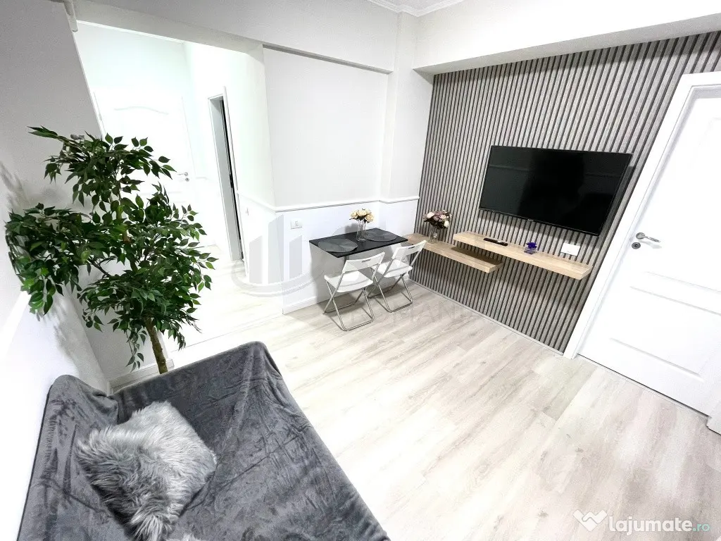 Apartament 8 camere Aviatiei decomandat