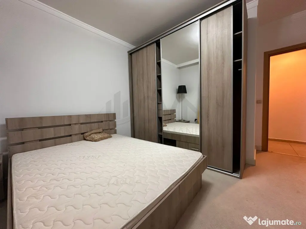 View Unic 4 Camere Emerald Residence