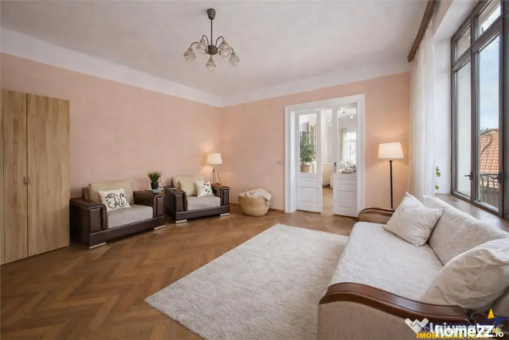 Apartament in vila cu amprenta istorica,180mp,gradina,pod,Ce