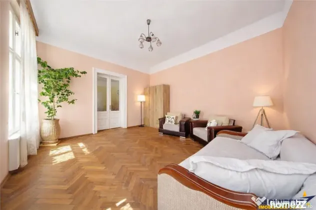Apartament in vila cu amprenta istorica,180mp,gradina,pod,Ce