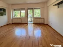 Vila de Inchiriat l Piata Victoriei