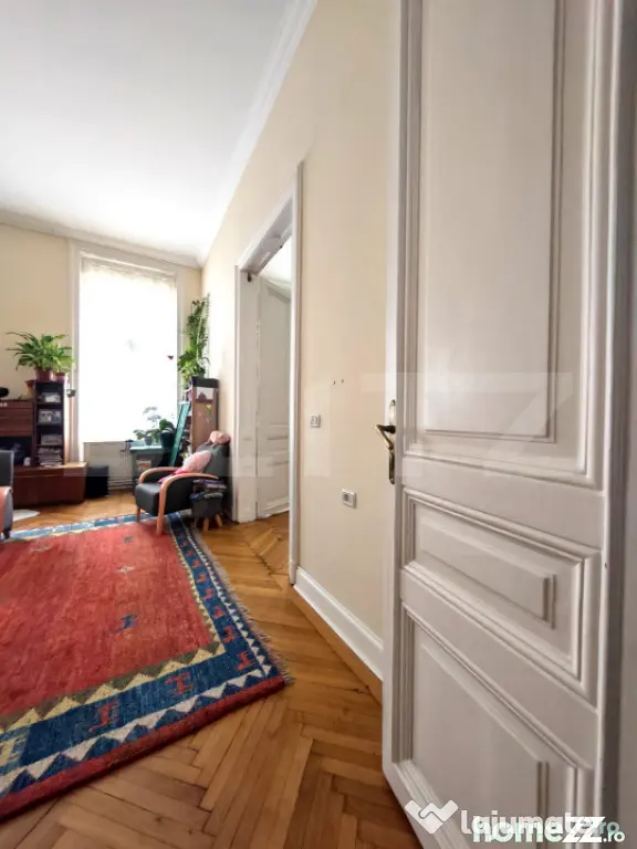 Cladire istorica, 3 camere, bucatarie generoasa, etaj inteme