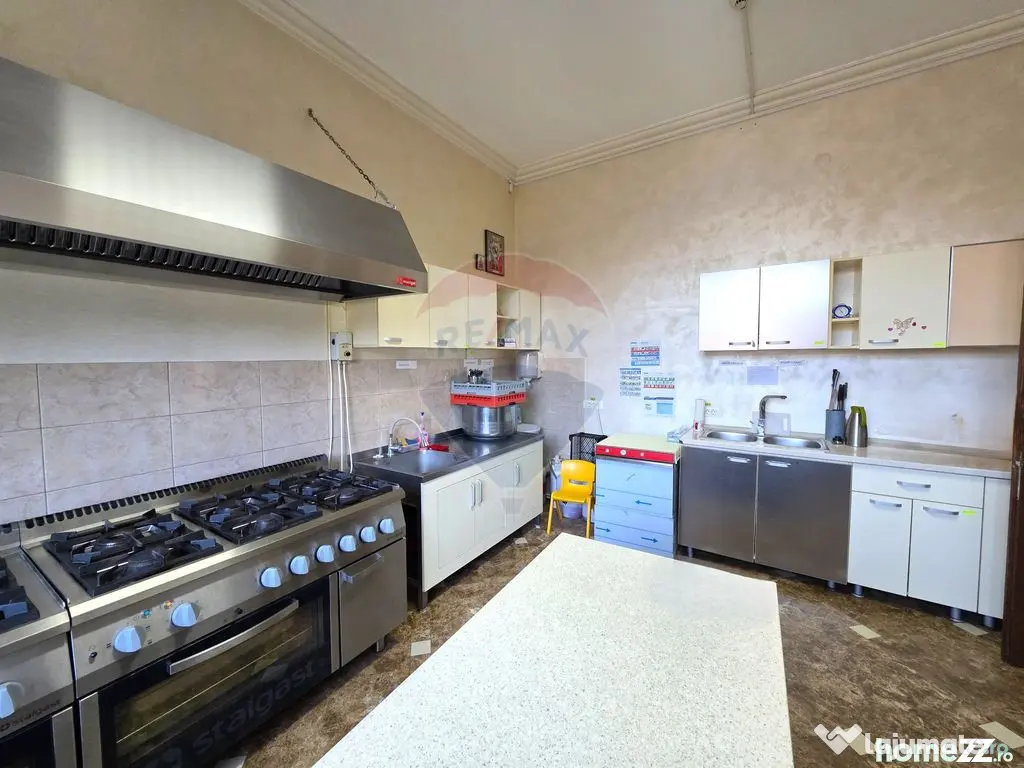 VILA EXCLUSIVISTA IN CENTRUL BUZAULUI-Investitie cu venit...