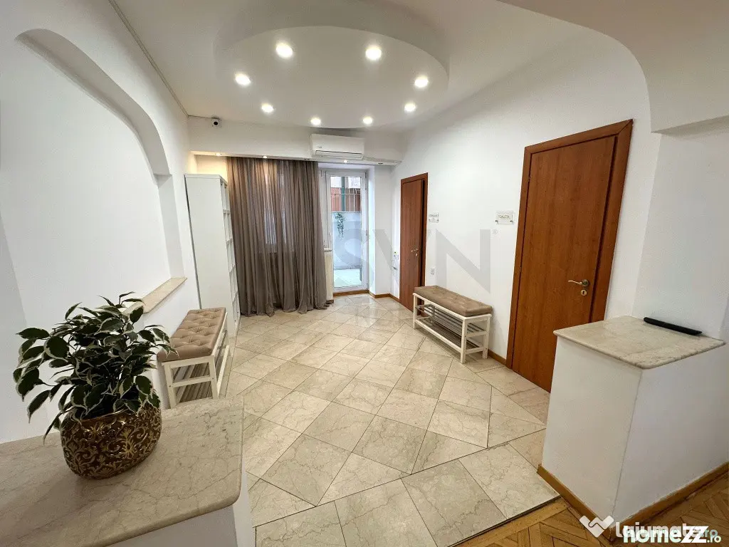 Spatiu comercial in vila 5 camere Primaverii Metrou Aviat...
