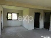 CASĂ LA GRI DE VÂNZARE 