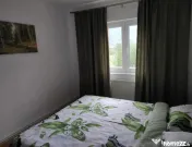Apartament 4 camere, decomandat - zona Noua 