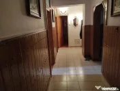 Apartament 4 camere, decomandat - zona Noua 
