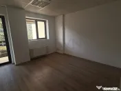 Cladire de Birouri l Parcul Ciresarii 