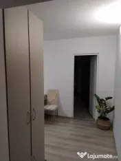 Apartament 2 camere et 1 , Plopilor 