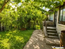 Casa traditionala cu autenticitate rurala, in pitoreasca Tel